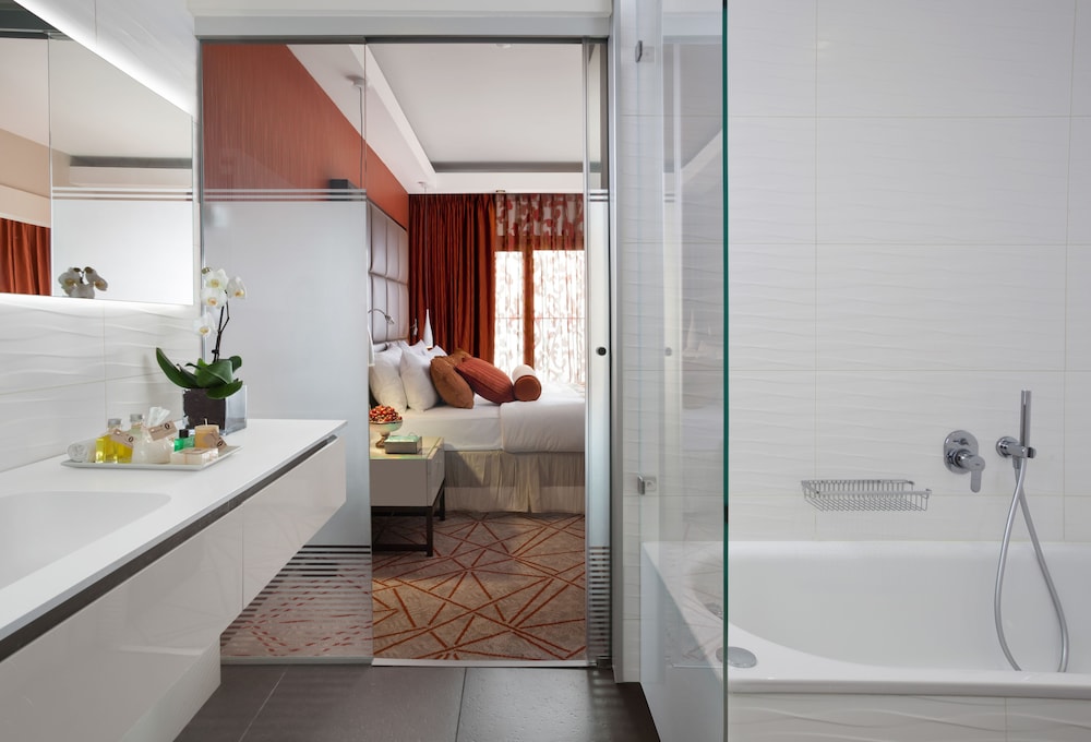 carlton tel aviv hotel
