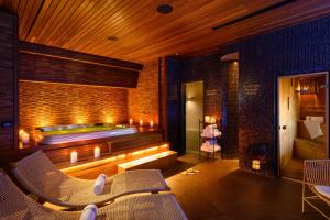 carlton tel aviv hotel