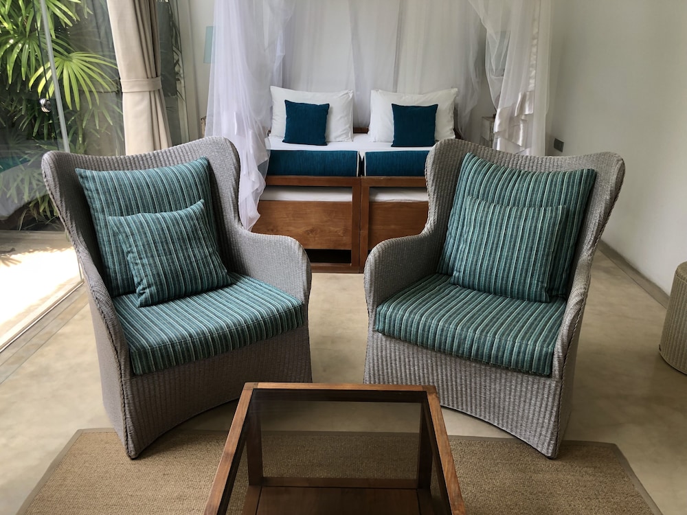 sri sharavi beach villas and spa