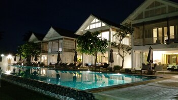 sri sharavi beach villas and spa
