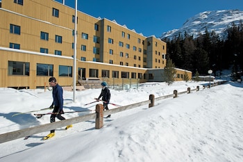youth hostel st moritz