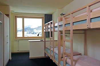 youth hostel st moritz