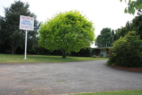 opal motel leongatha