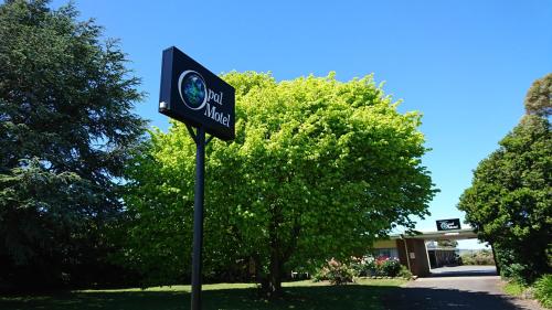 opal motel leongatha
