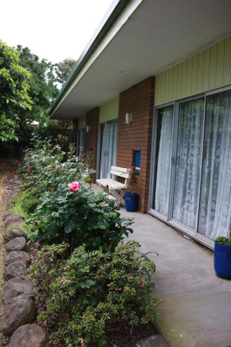 opal motel leongatha