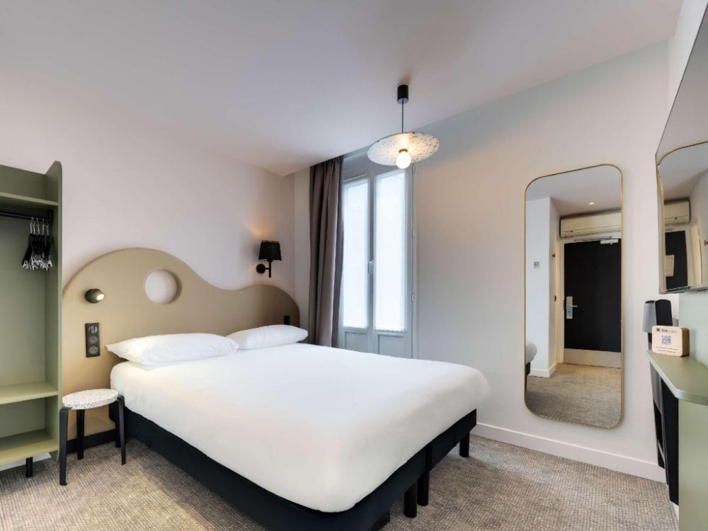 ibis styles paris cadet lafayette