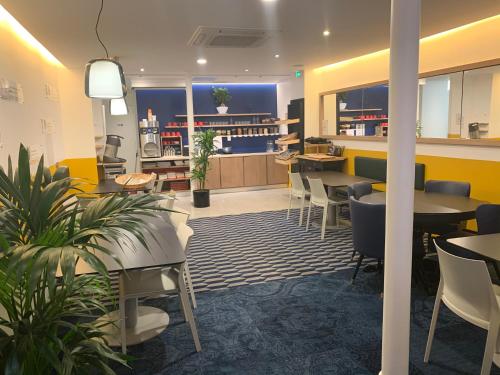 ibis styles paris cadet lafayette