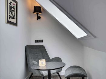 ibis styles paris cadet lafayette