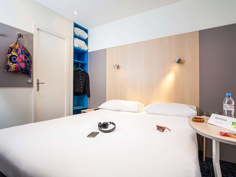 ibis styles paris cadet lafayette