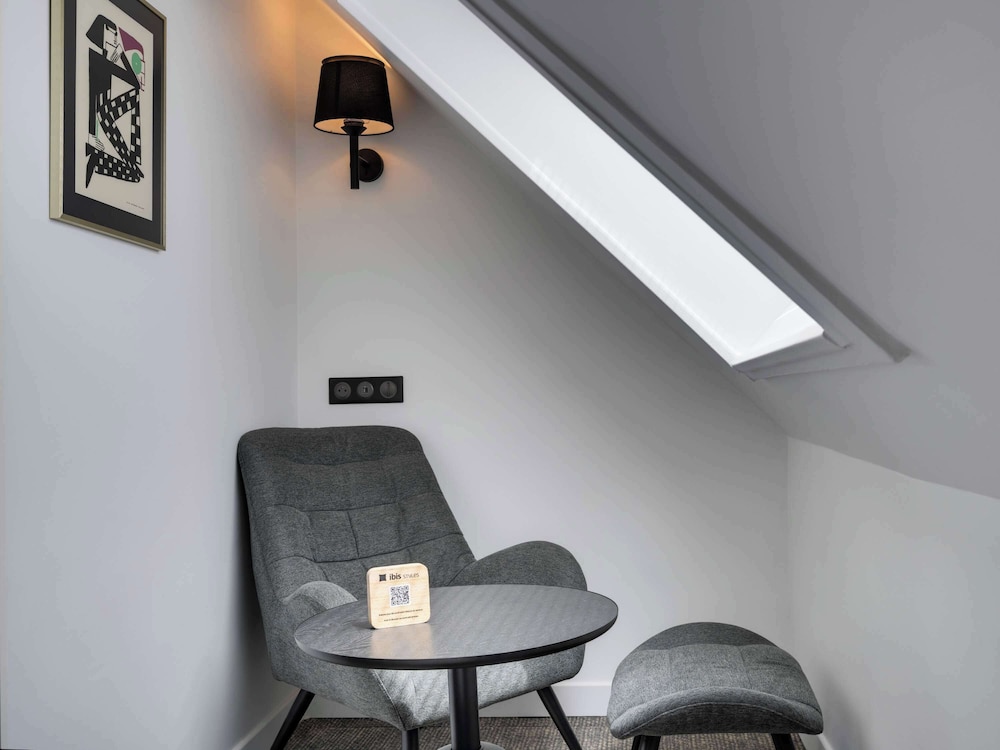 ibis styles paris cadet lafayette