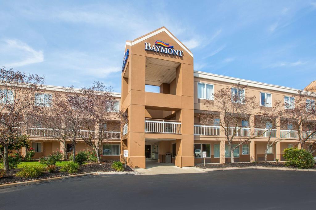 baymont by wyndham canton