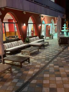 Pinar Del Mar,Begur>>Barcelona,3 star