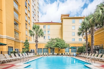 La Quinta Inn & Suites By Wyndham San Antonio Riverwalk,Downtown San Antonio>>Bexar County,3 star