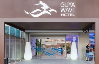 guya wave hotel