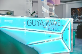 guya wave hotel