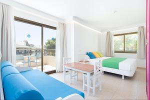 guya wave hotel