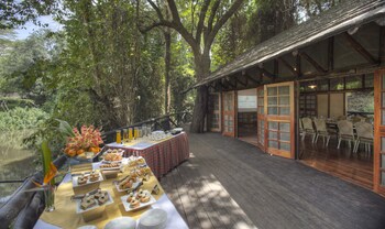 sarova mara game camp