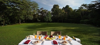 sarova mara game camp