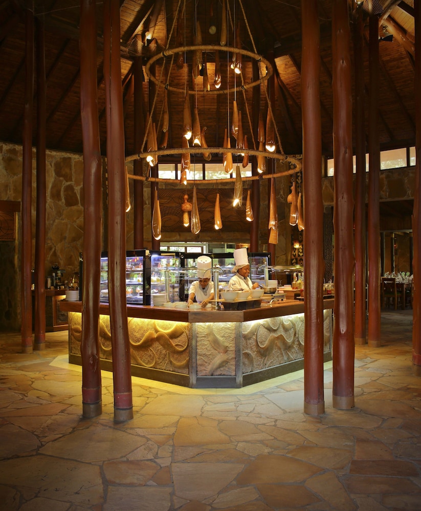 sarova mara game camp