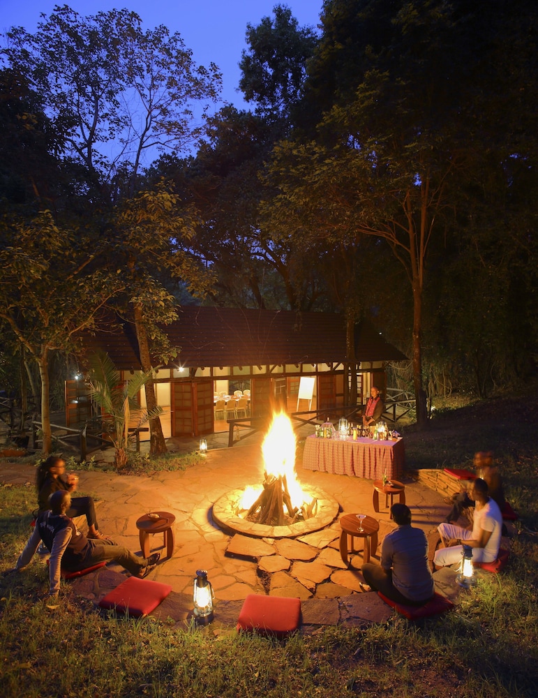 sarova mara game camp