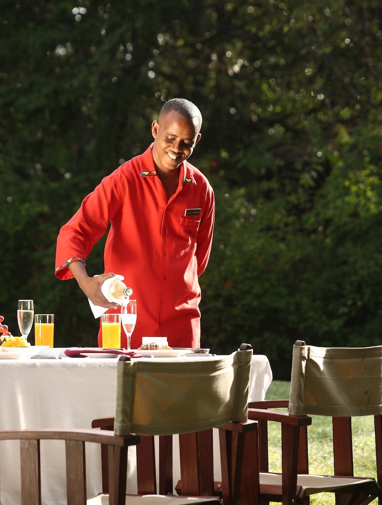 sarova mara game camp