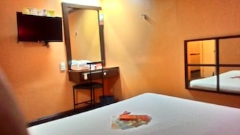 hotel sogo aurora blvd cubao