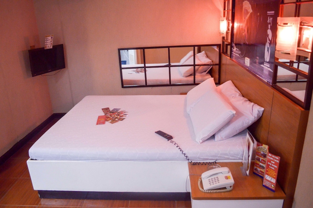 hotel sogo aurora blvd cubao