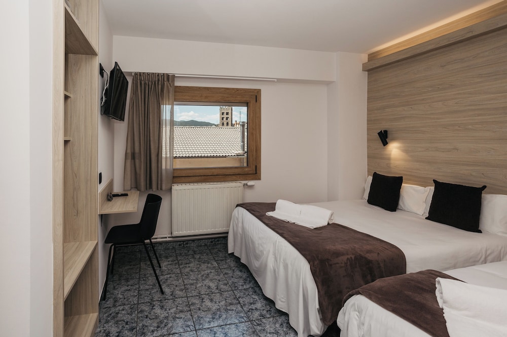 la trobada hotel sport