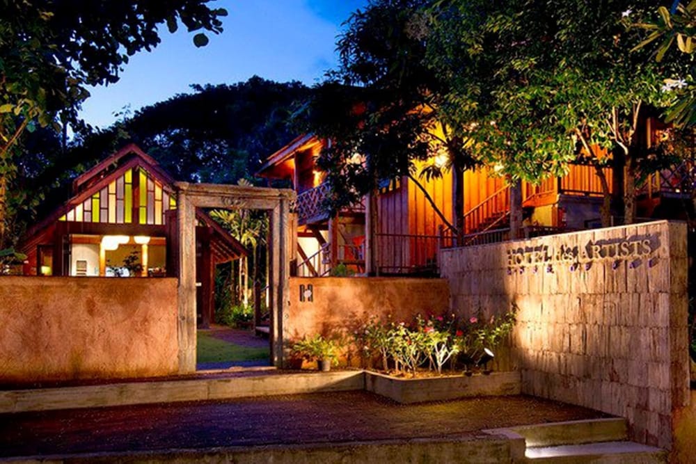 hotel des artists rose of pai