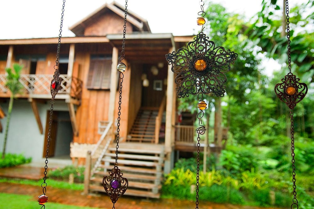 hotel des artists rose of pai