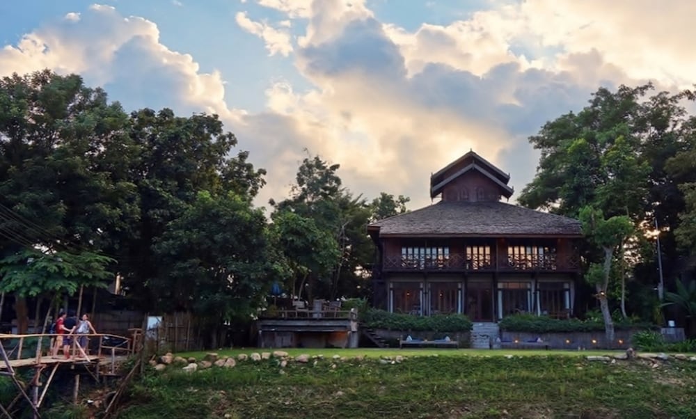 hotel des artists rose of pai