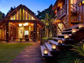 hotel des artists rose of pai