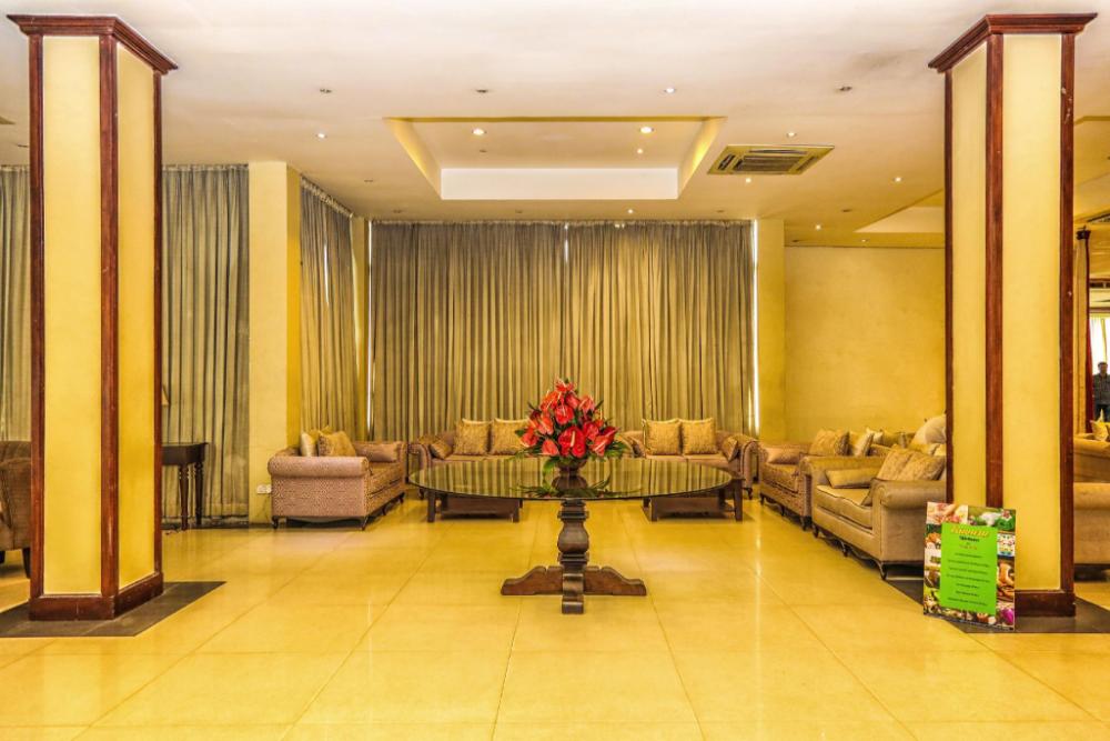 oak ray regency hotel