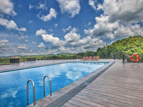 oak ray regency hotel
