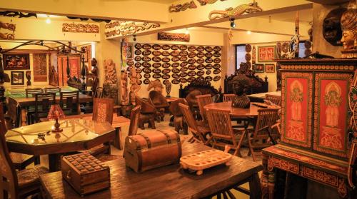 oak ray regency hotel