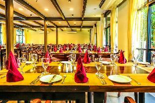 oak ray regency hotel