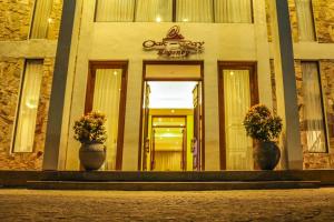 oak ray regency hotel
