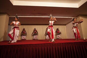 oak ray regency hotel