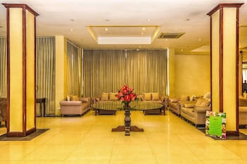 oak ray regency hotel
