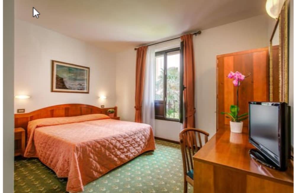 hotel arno bellariva