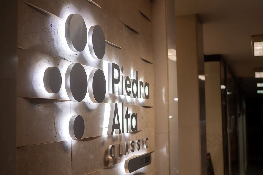 hoteles piedra alta by de los perez