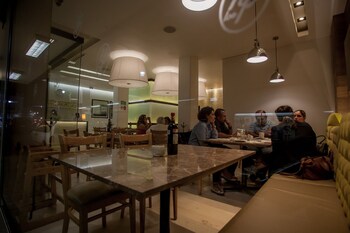 hoteles piedra alta by de los perez