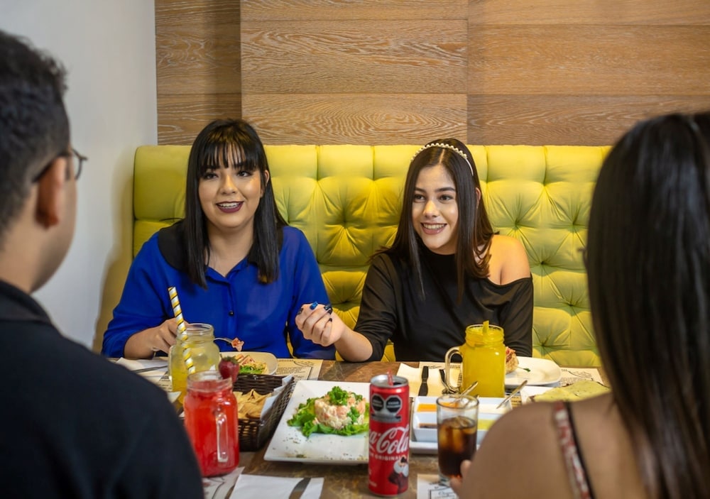 hoteles piedra alta by de los perez