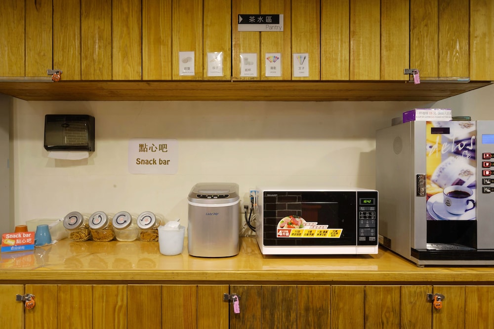 angels hostel taipei ximen