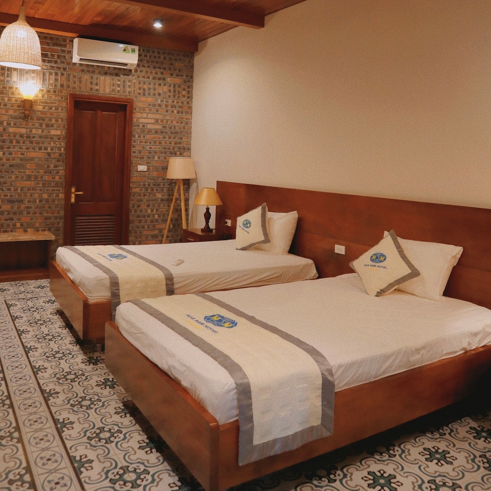 hoa nam hotel