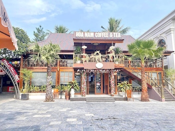 hoa nam hotel
