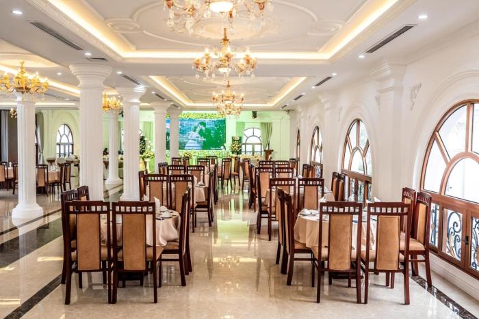 hoa nam hotel