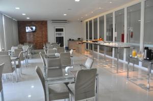 kamur plaza hotel