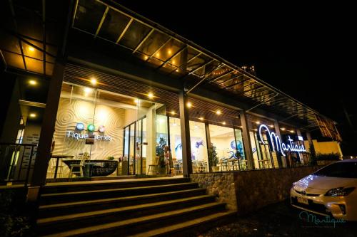 tique series boutique resort