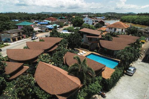 tique series boutique resort